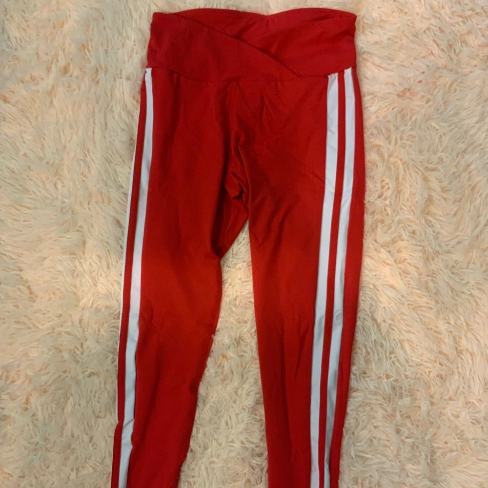 NWT! Red and White Leggings